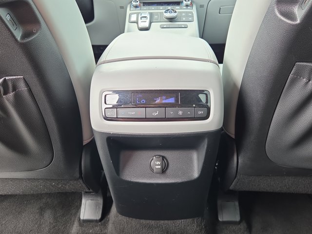 Used 2025 Hyundai Palisade SEL AWD/4WD image 13