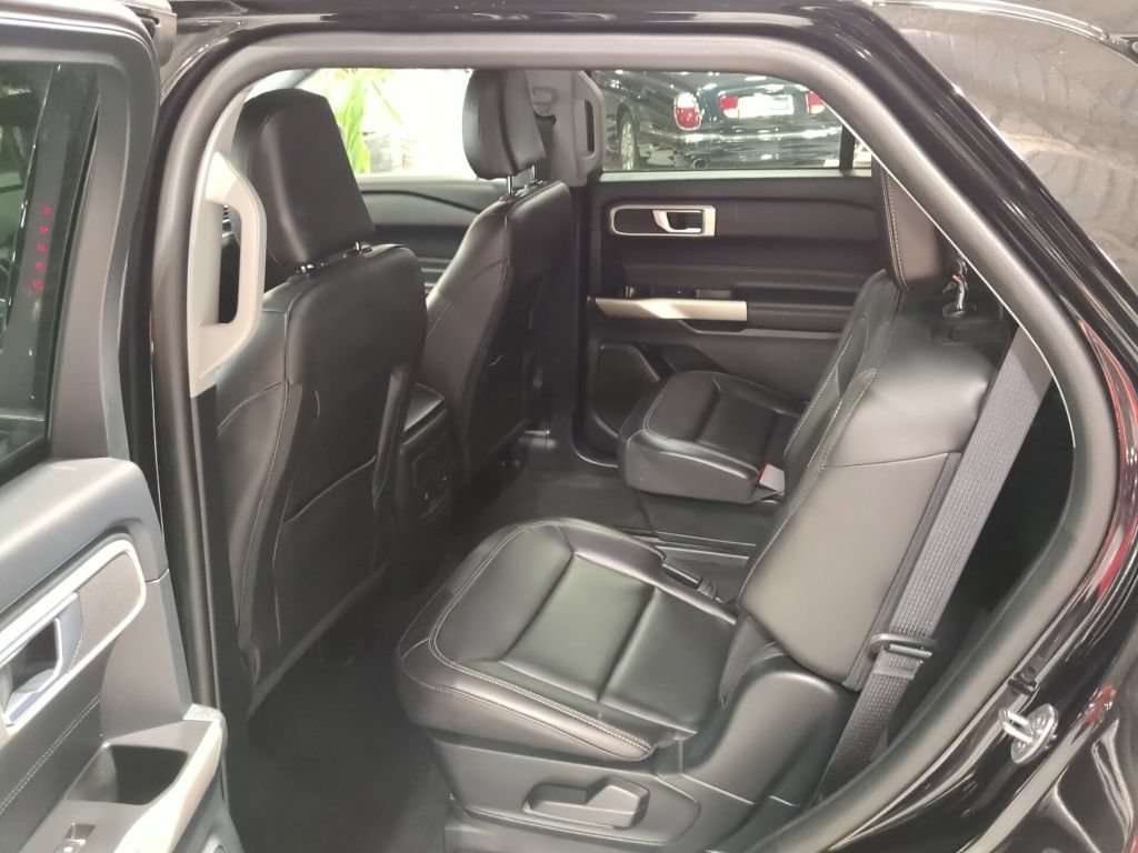 Certified 2023 Ford Explorer XLT w/ Equipment Group 202A AWD/4WD image 13