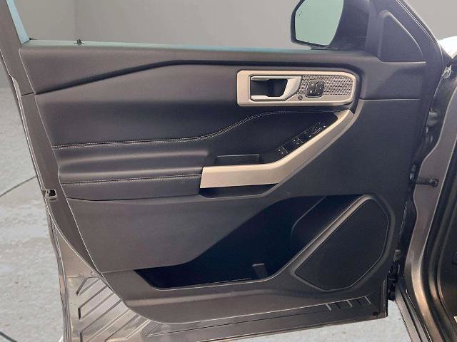 Certified 2023 Ford Explorer Limited AWD/4WD image 15