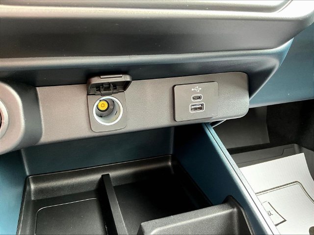 Certified 2025 Ford Maverick Lobo AWD/4WD image 17