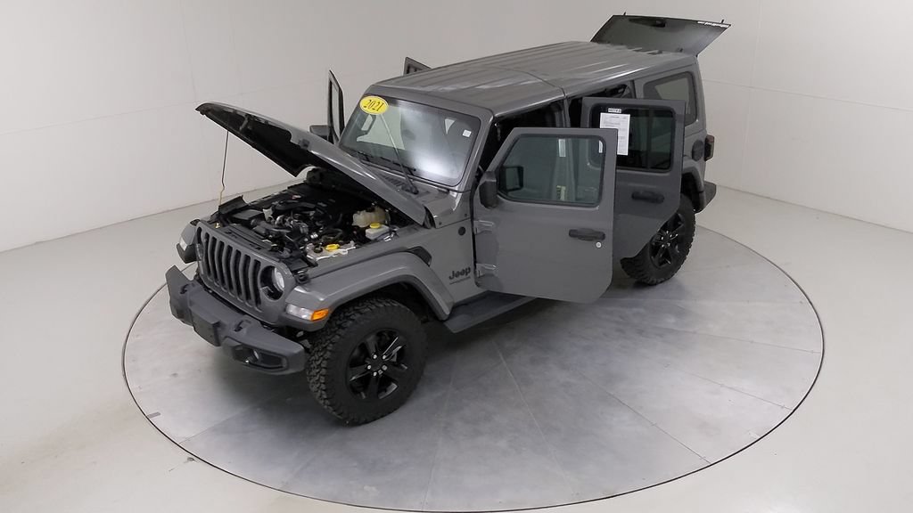 Used 2021 Jeep Wrangler Unlimited Sahara AWD/4WD image 55