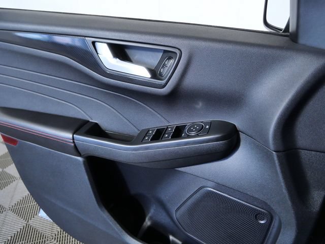 Certified 2025 Ford Escape ST-Line AWD/4WD image 27