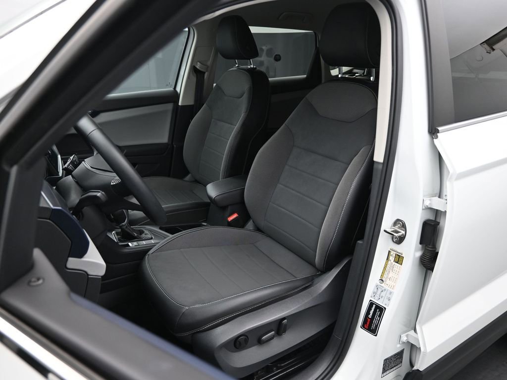 Used 2022 Volkswagen Taos SE image 36