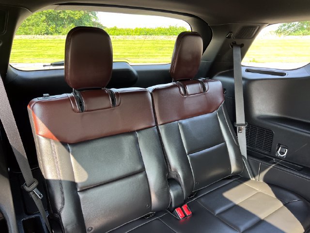 Certified 2023 Ford Explorer Platinum w/ Technology Package AWD/4WD image 33