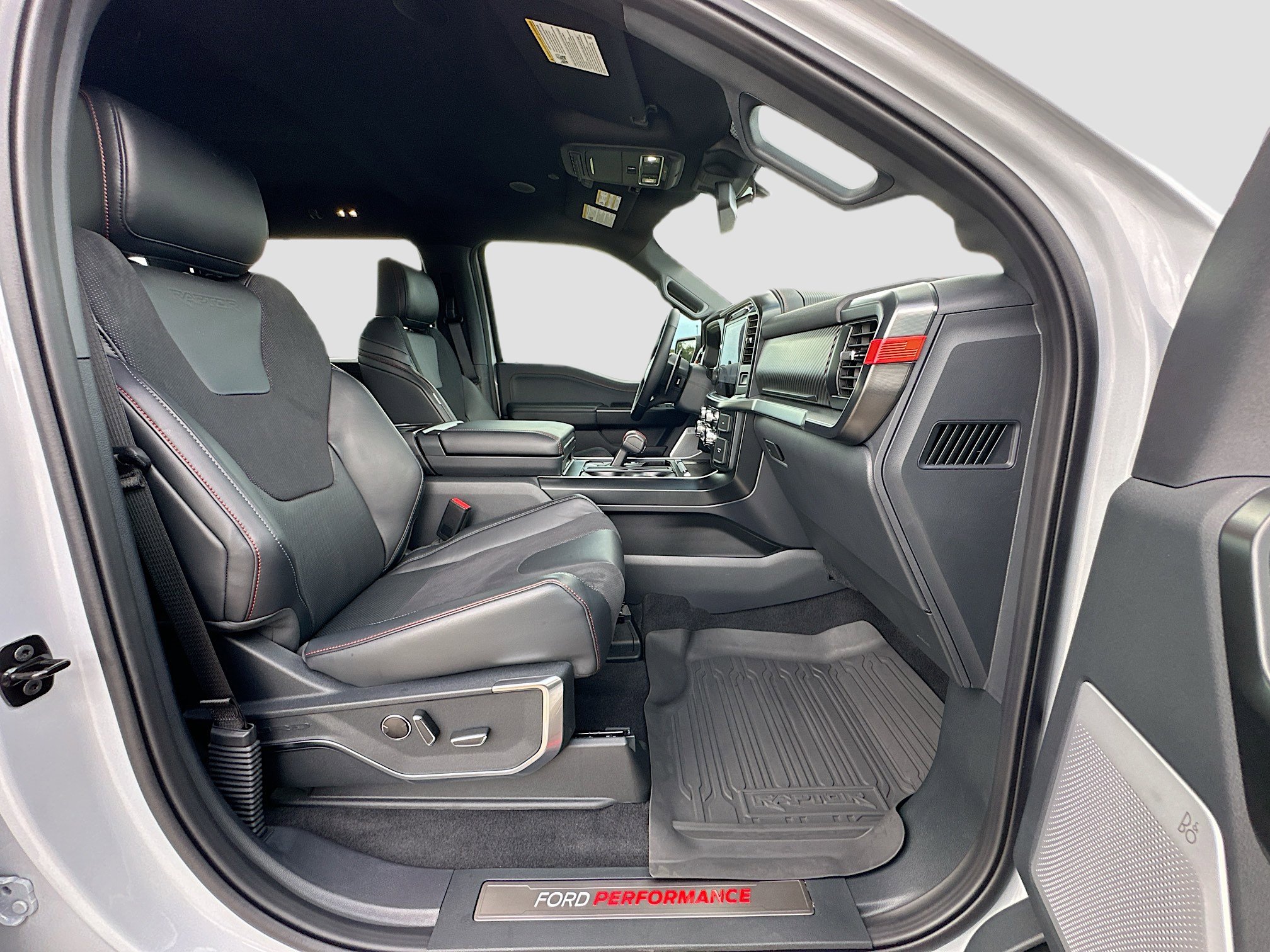 Certified 2025 Ford F150 Raptor AWD/4WD image 28