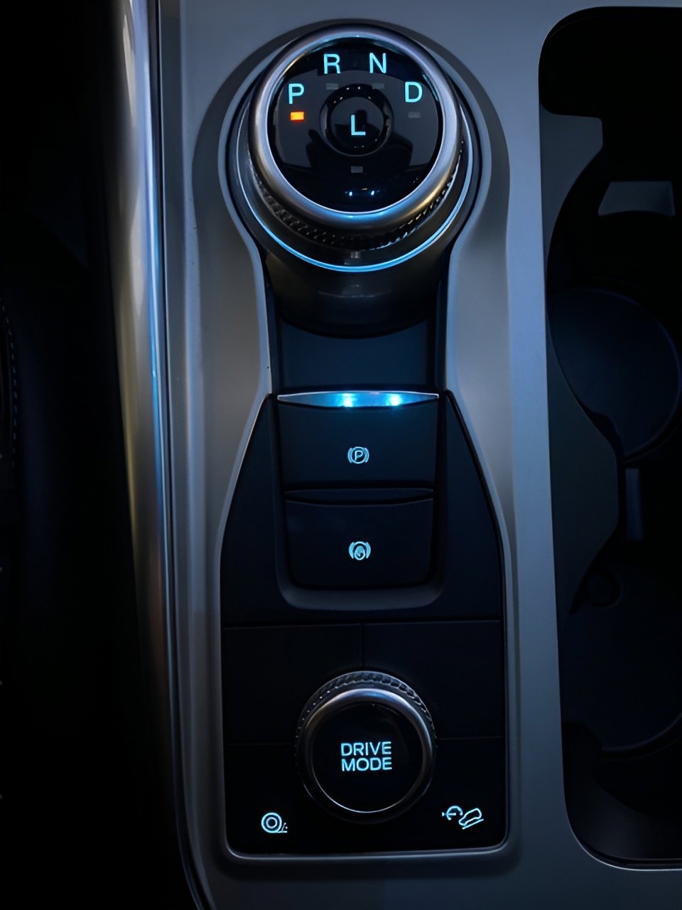 Certified 2023 Ford Explorer XLT w/ Equipment Group 202A image 26