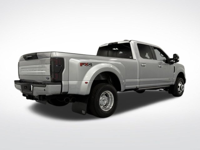 Certified 2022 Ford F350 Platinum AWD/4WD image 9