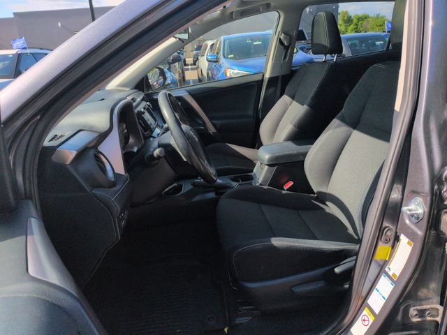 Used 2018 Toyota RAV4 XLE AWD/4WD image 30