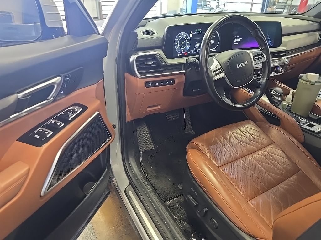 Used 2023 Kia Telluride SX Prestige X-Pro AWD/4WD image 5