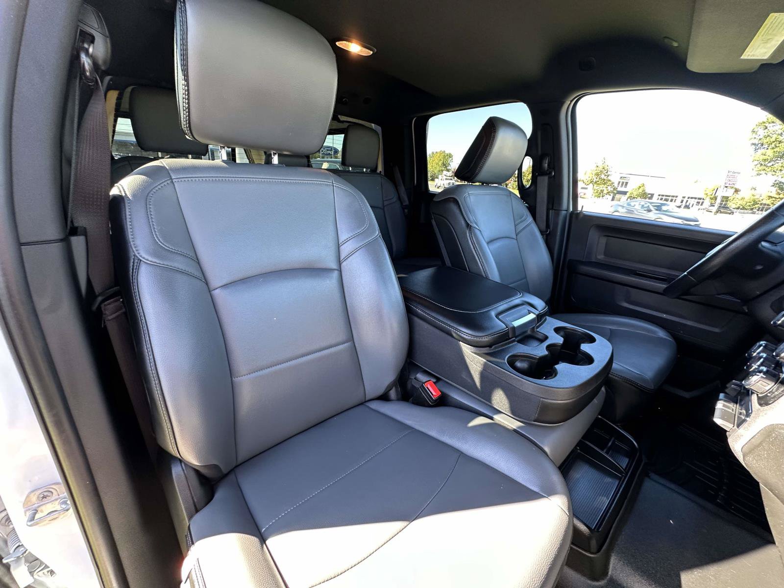 Used 2025 RAM 3500 Tradesman AWD/4WD image 25