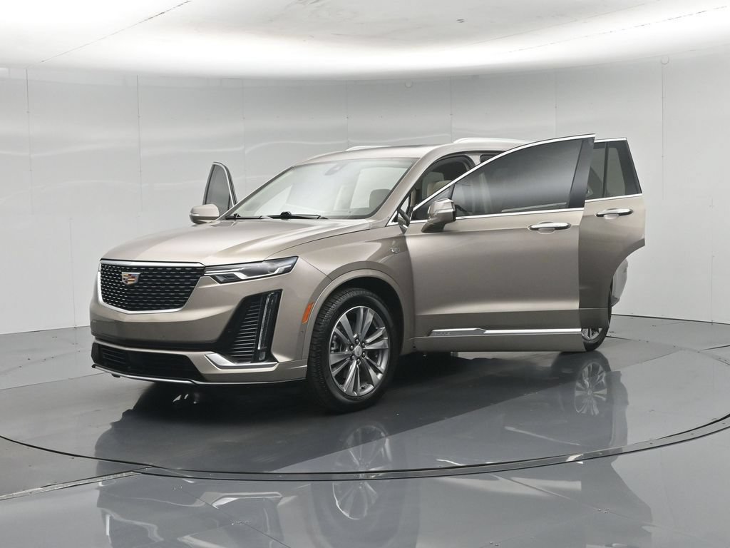 Used 2022 Cadillac XT6 Premium Luxury w/ Technology Package FWD image 35