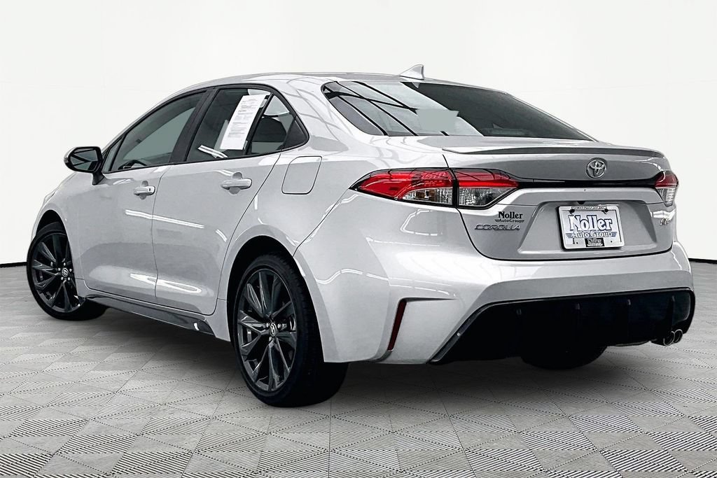 Used 2025 Toyota Corolla SE FWD image 13