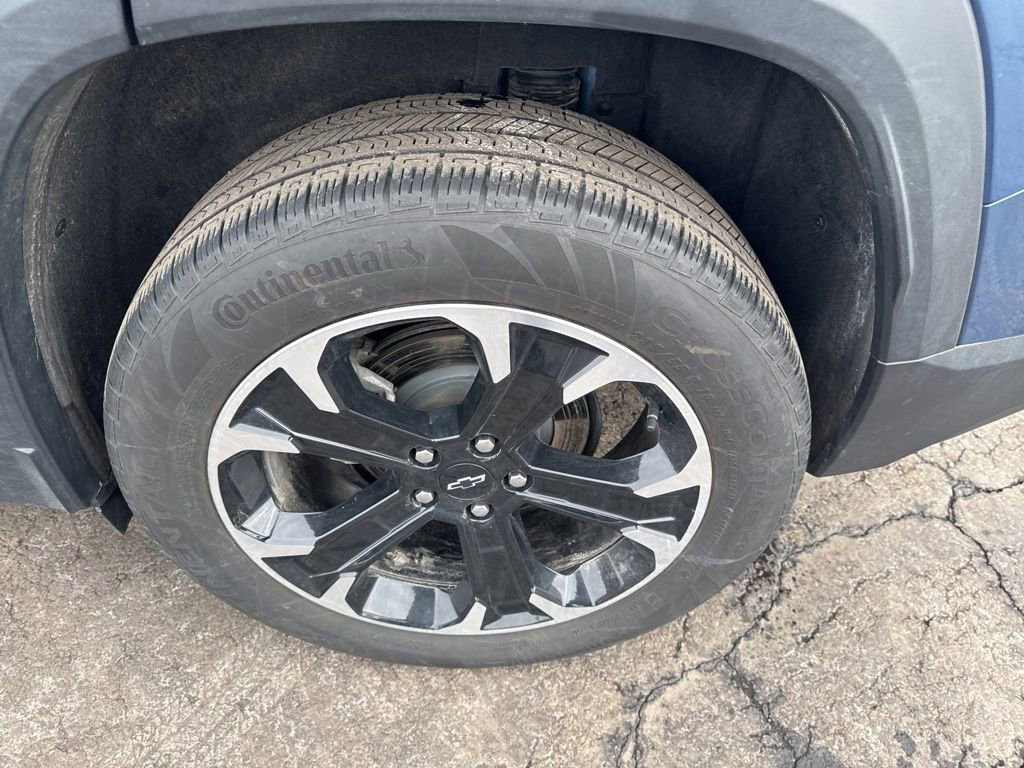 Used 2025 Chevrolet Equinox LT w/ Safety and Technology Package image 44