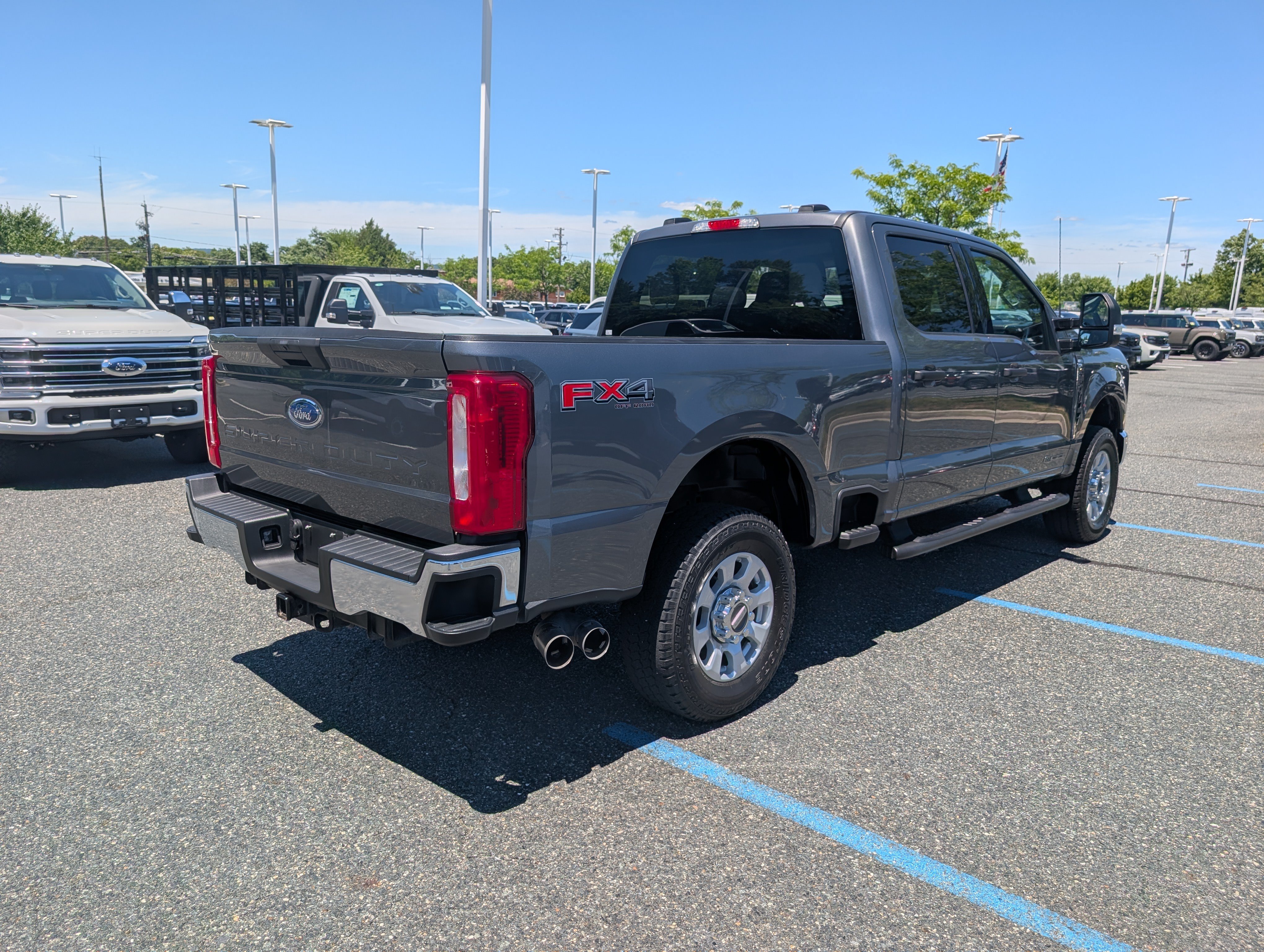 Certified 2023 Ford F250 XLT w/ FX4 Off-Road Package AWD/4WD image 3