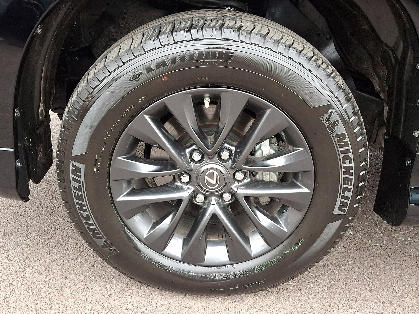 Used 2023 Lexus GX 460 Premium w/ Premium Package image 28