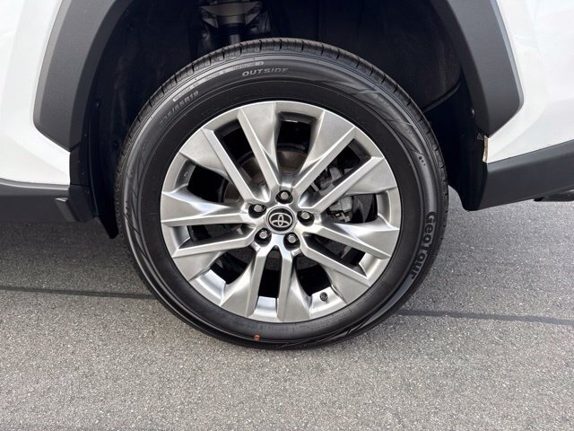 Used 2023 Toyota RAV4 Limited AWD/4WD image 10
