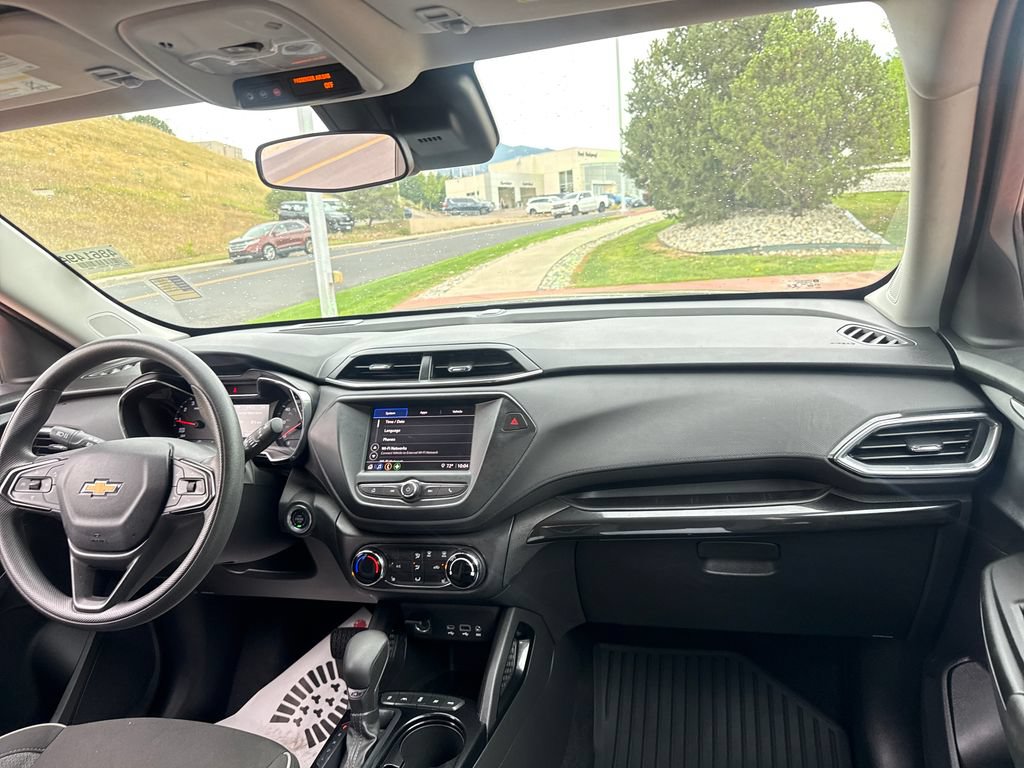 Used 2023 Chevrolet TrailBlazer LT AWD/4WD image 29