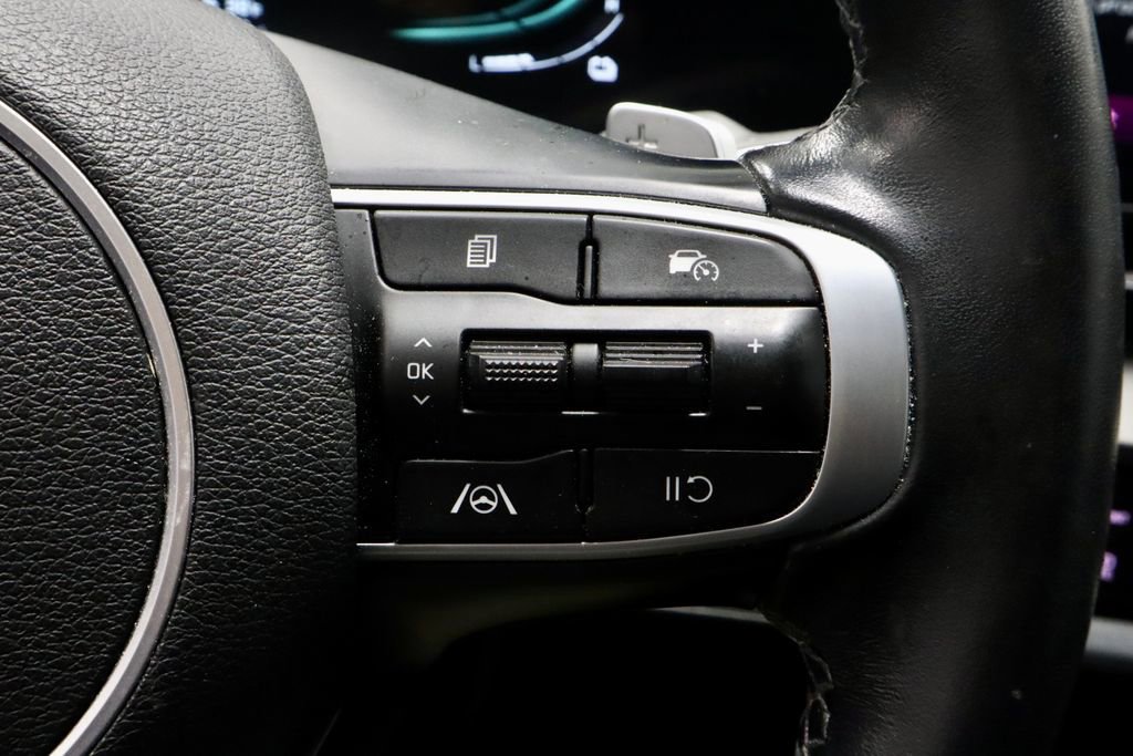 Used 2023 Kia Sportage EX image 29