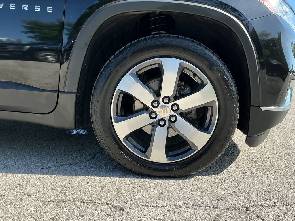 Used 2021 Chevrolet Traverse LT AWD/4WD image 11