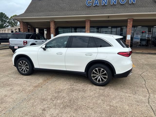 Used 2024 Mercedes-Benz GLC 300 image 3