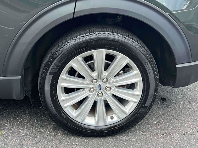 Certified 2022 Ford Explorer Limited w/ Limited Technology Package AWD/4WD image 10
