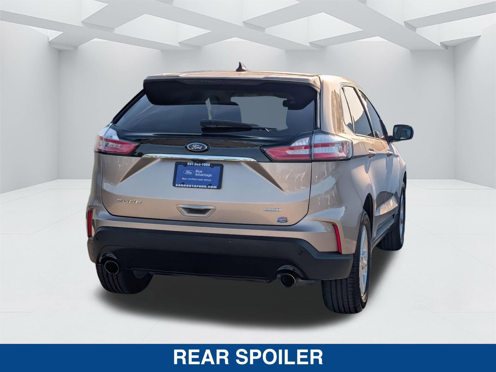 Certified 2020 Ford Edge SE image 5