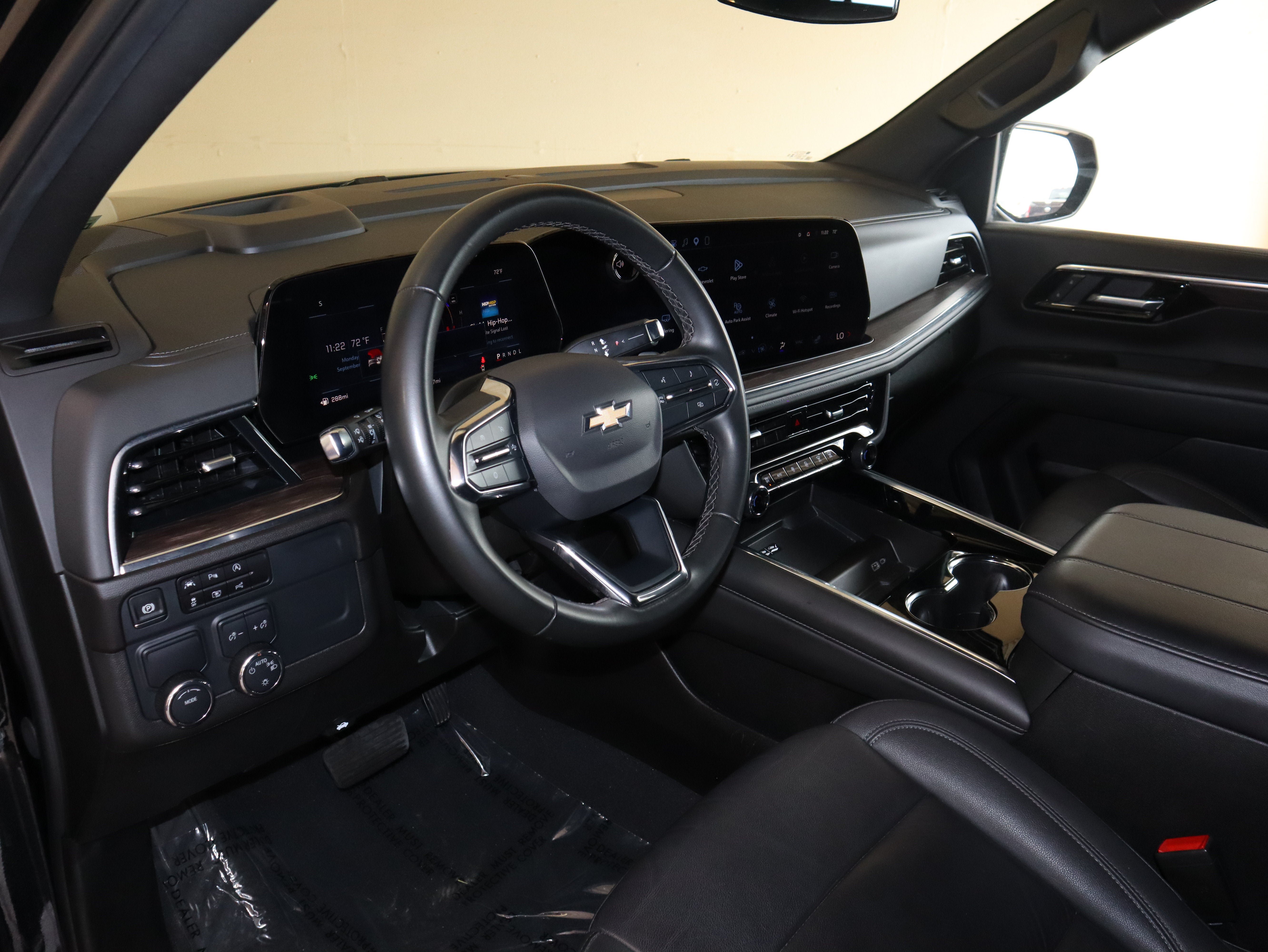 Used 2025 Chevrolet Tahoe LT RWD image 21