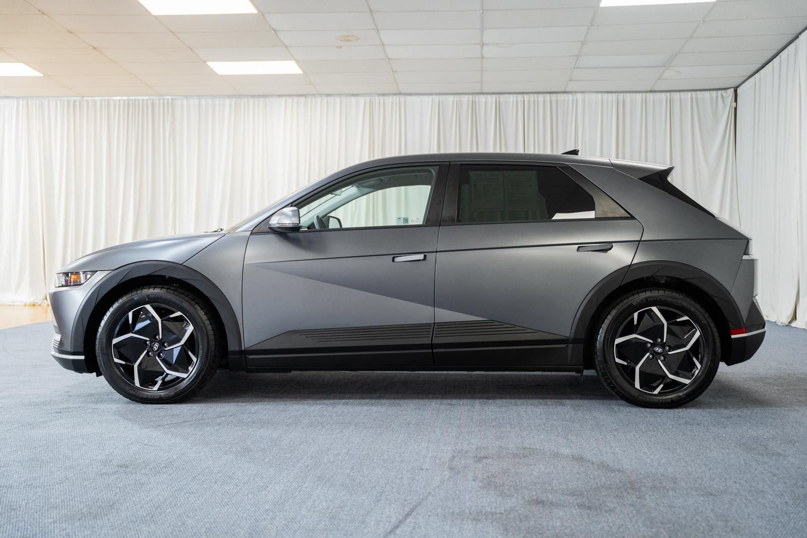 Used 2024 Hyundai Ioniq 5 SEL AWD/4WD image 4