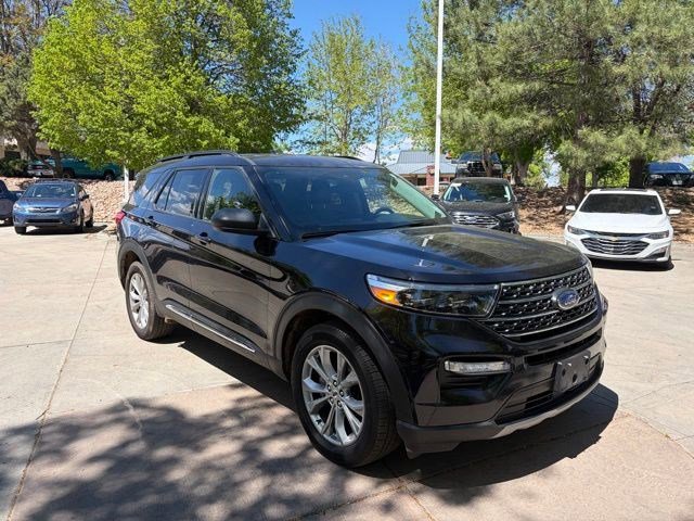 Certified 2023 Ford Explorer XLT w/ Equipment Group 202A AWD/4WD image 8