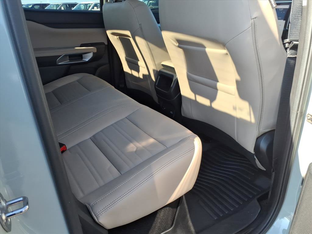 Certified 2024 Ford Ranger Lariat w/ Trailer Tow Package image 13