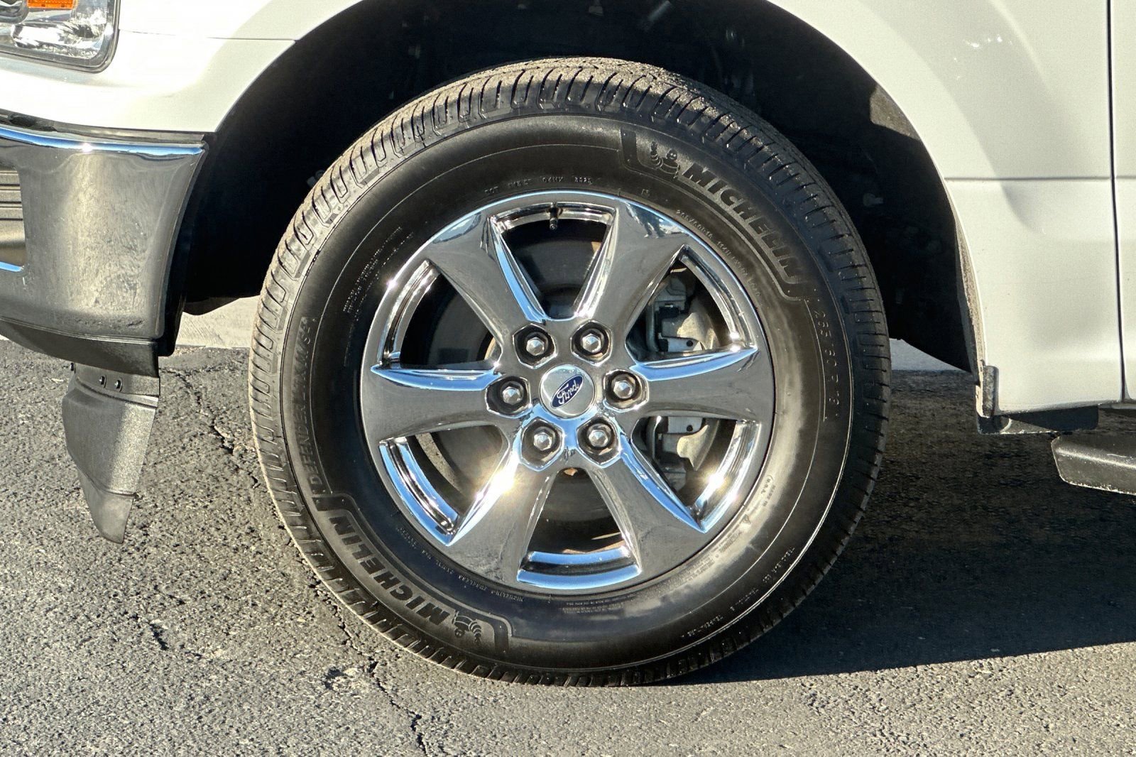 Certified 2018 Ford F150 XLT w/ Equipment Group 302A Luxury image 23