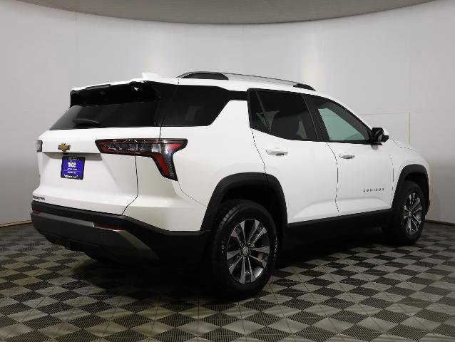 Used 2025 Chevrolet Equinox LT w/ Convenience Package II image 4