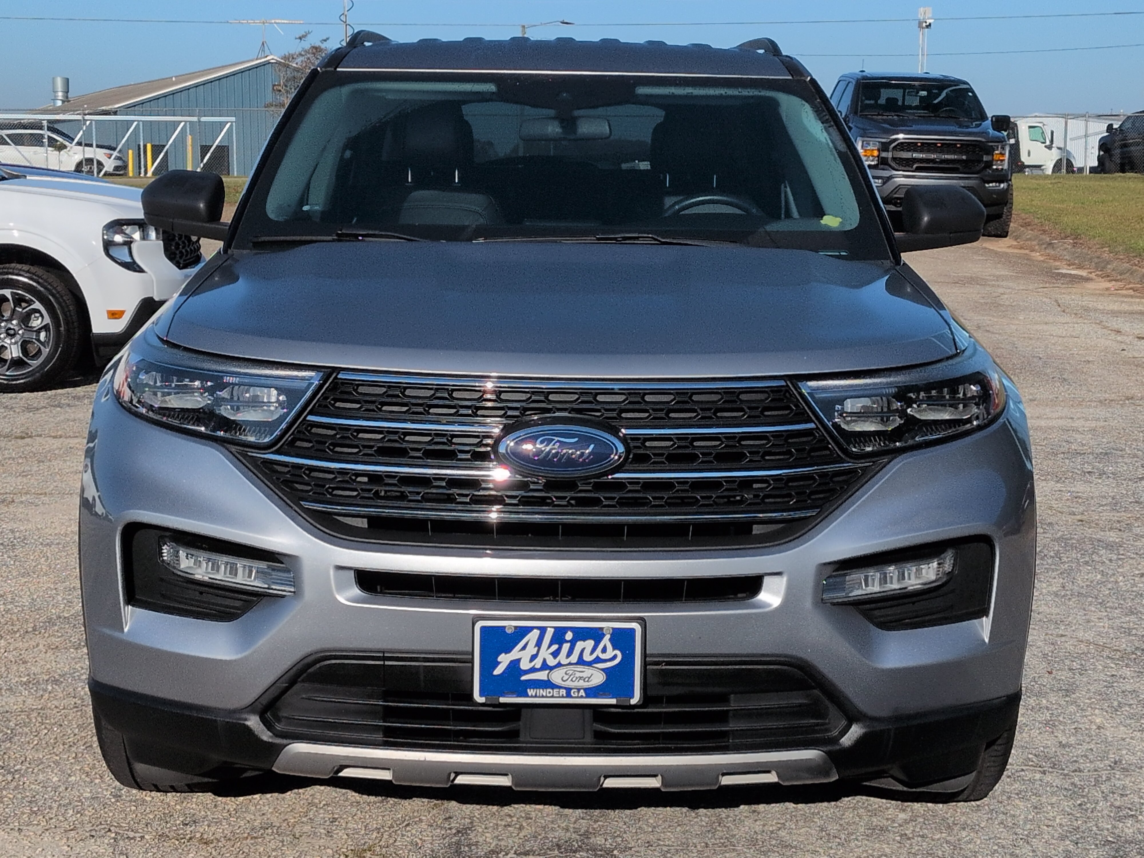 Certified 2022 Ford Explorer XLT w/ Equipment Group 202A RWD image 7
