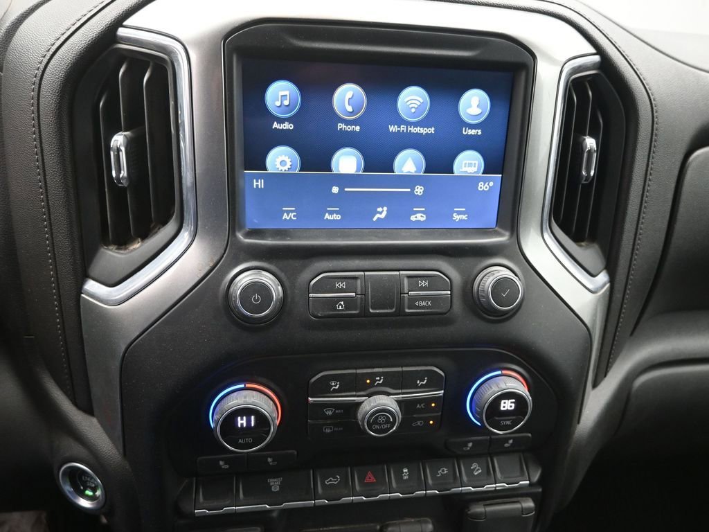 Used 2022 Chevrolet Silverado 2500 LT w/ Convenience Package image 4