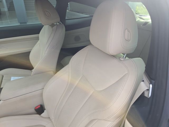 Used 2022 BMW 430i Coupe w/ Convenience Package image 9