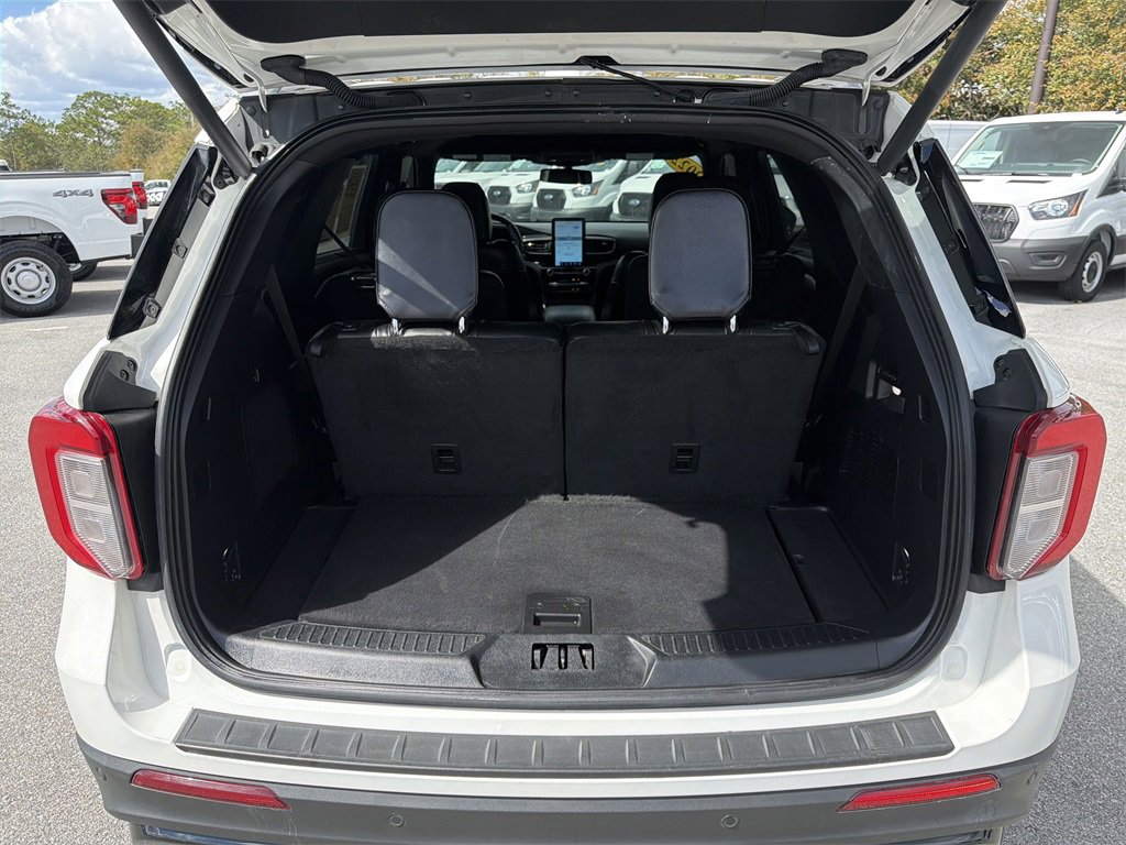 Certified 2022 Ford Explorer ST w/ Equipment Group 401A image 21