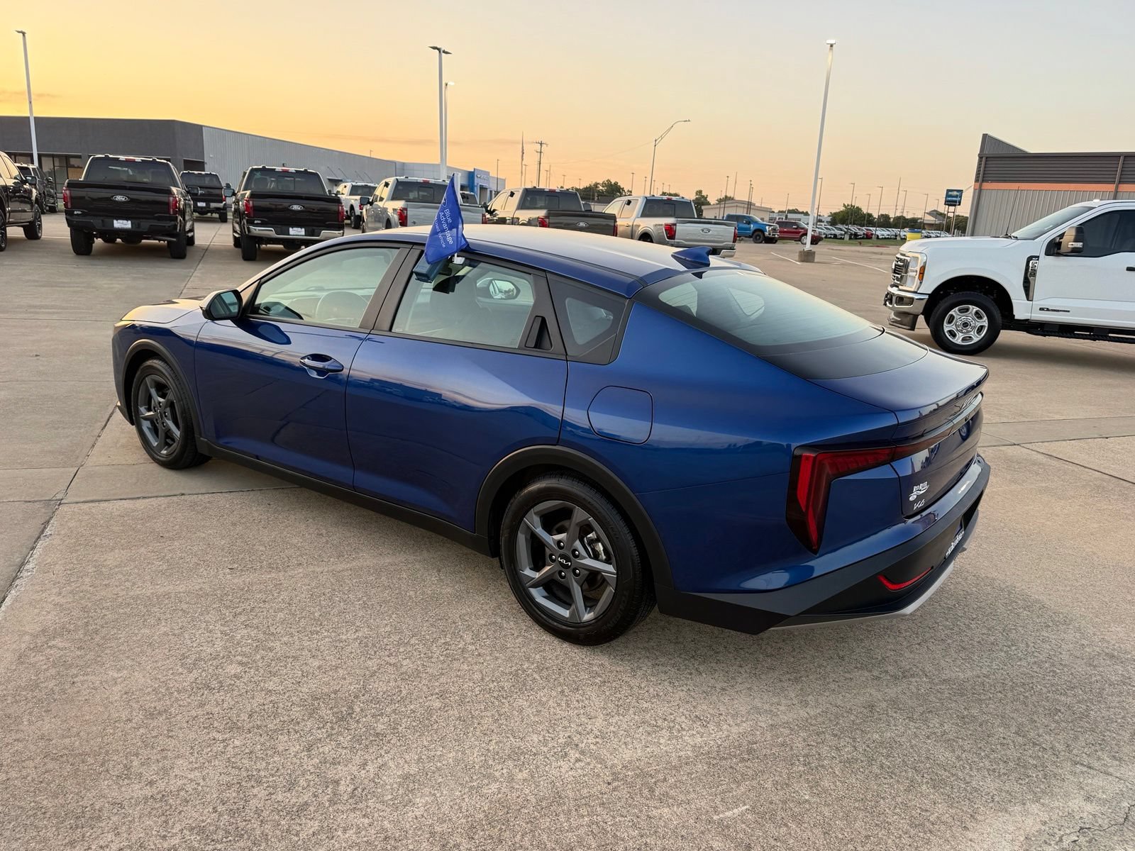 Used 2025 Kia K4 FWD image 7