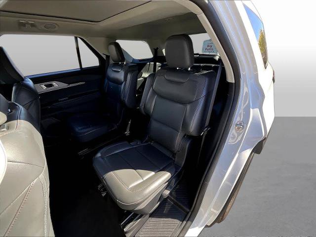 Certified 2025 Ford Explorer Active w/ Active Comfort Package AWD/4WD image 24