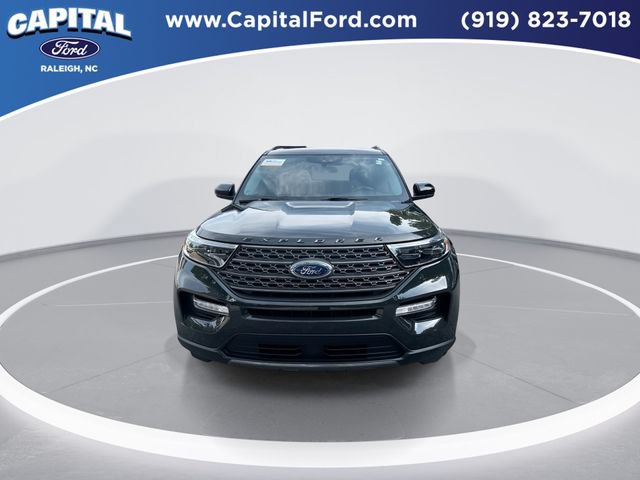 Certified 2023 Ford Explorer XLT w/ Equipment Group 202A AWD/4WD image 3