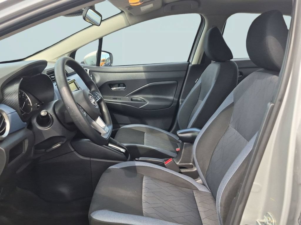Used 2025 Nissan Versa SV FWD image 20