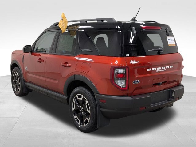 Certified 2024 Ford Bronco Sport Outer Banks w/ Tech Package AWD/4WD image 23