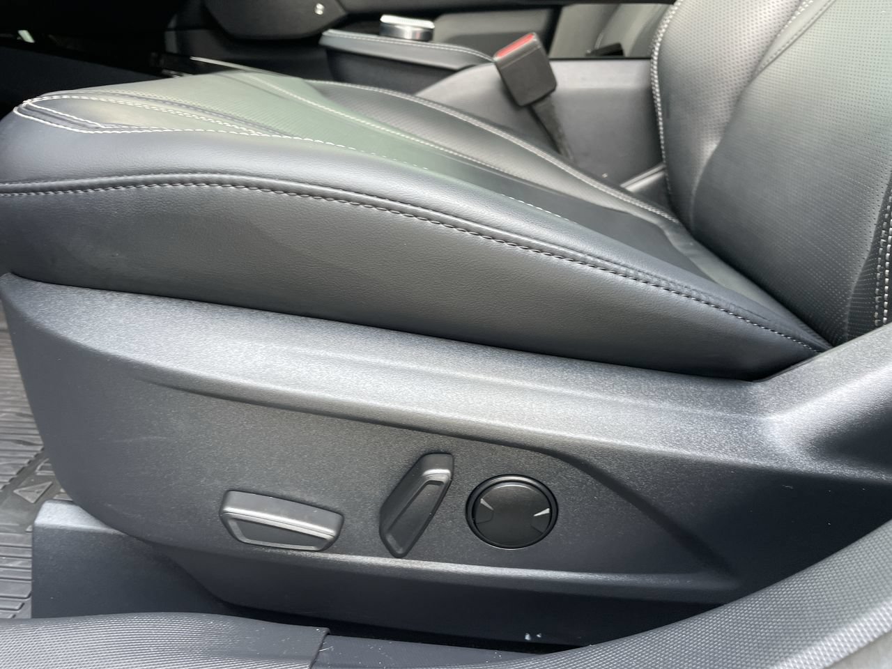 Certified 2023 Ford Mustang Mach-E Premium RWD image 18