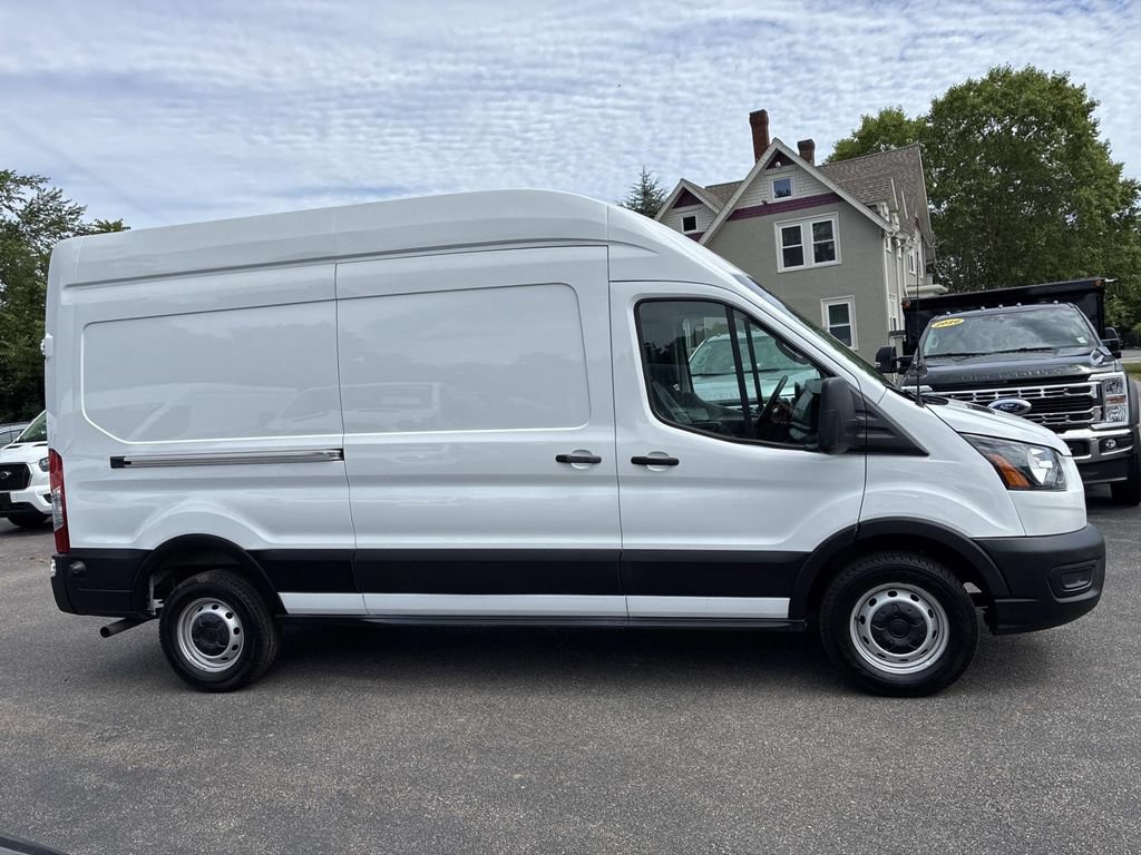 Certified 2024 Ford Transit 250 148 High Roof RWD image 8