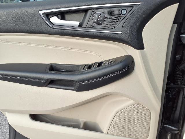 Certified 2022 Ford Edge Titanium image 18