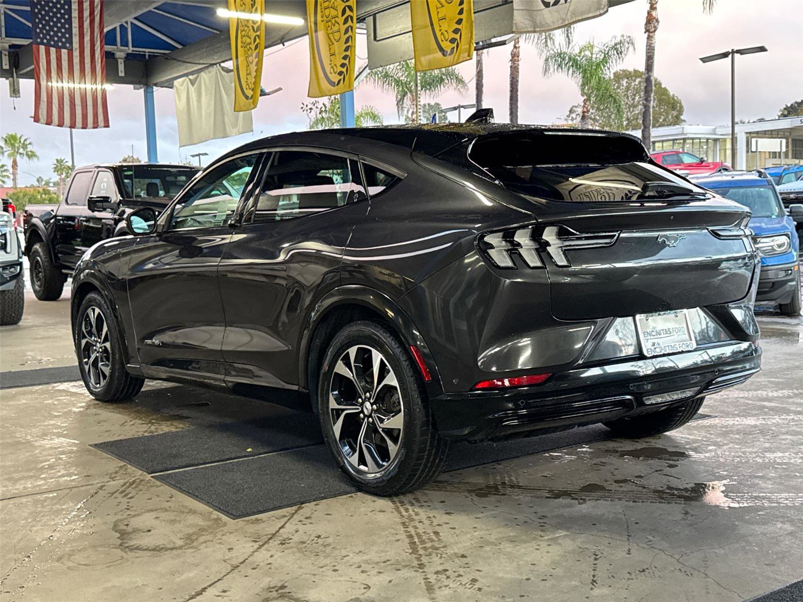 Certified 2022 Ford Mustang Mach-E Premium image 6