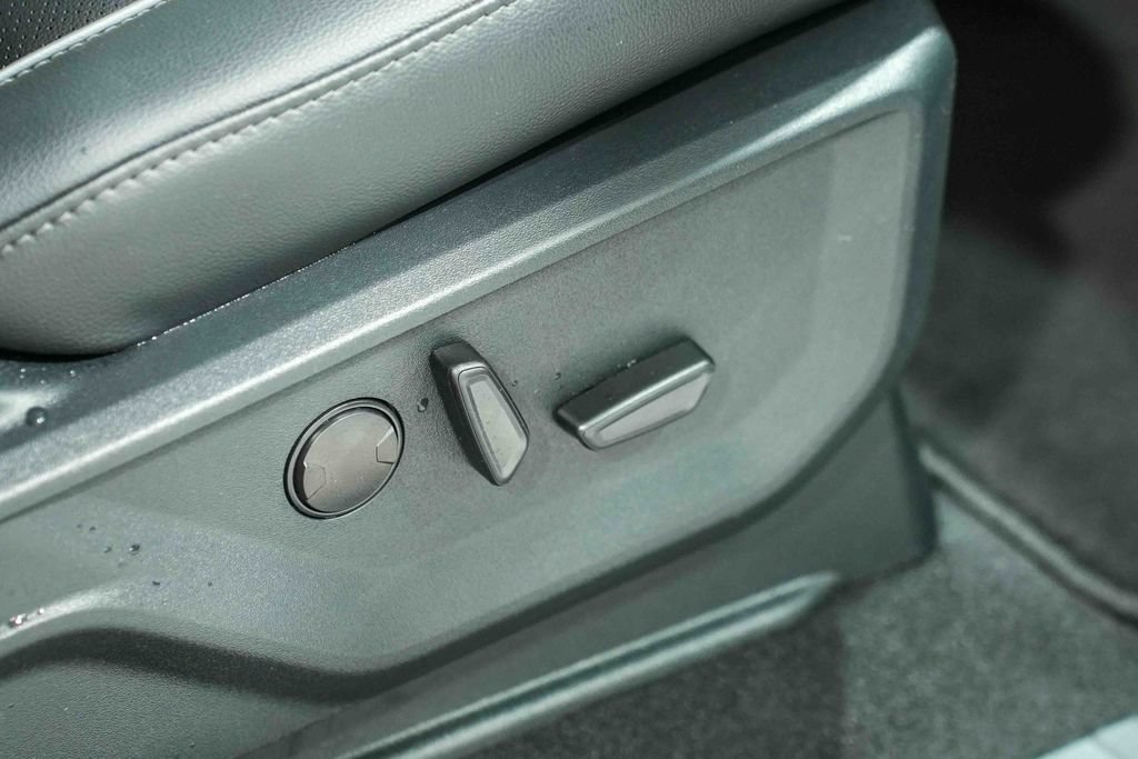 Certified 2026 Ford F150 Lariat AWD/4WD image 17