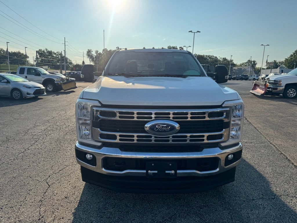Certified 2025 Ford F350 XLT w/ FX4 Off-Road Package AWD/4WD image 2