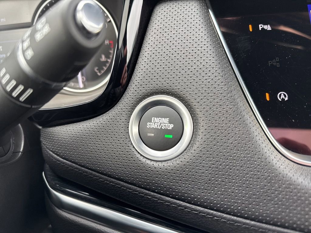 Used 2025 Cadillac XT5 Premium Luxury image 35