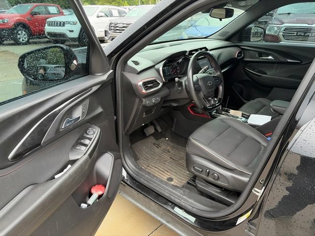 Used 2022 Chevrolet TrailBlazer RS FWD image 15