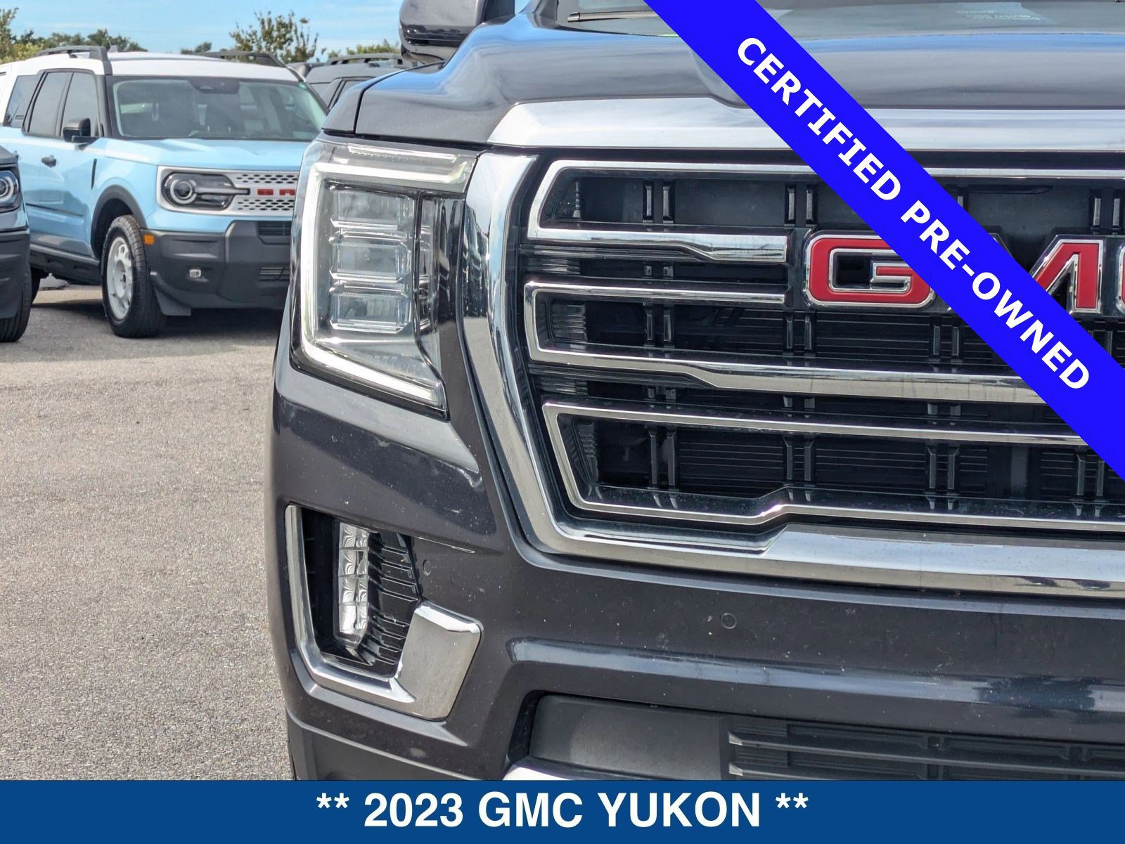 Used 2023 GMC Yukon SLT w/ SLT Luxury Package image 10